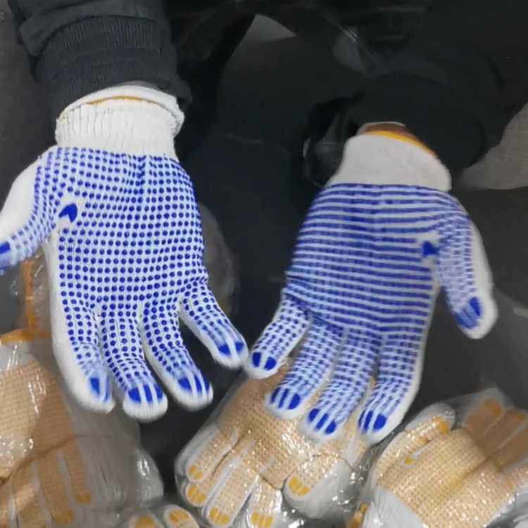 3D Gloves