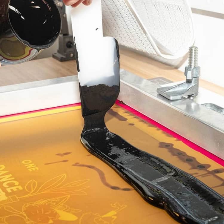 Mastering Silicone Ink for Textile Screen Printing: A Guide to High-Density, 3D and Elastic Applications That Don’t Crack